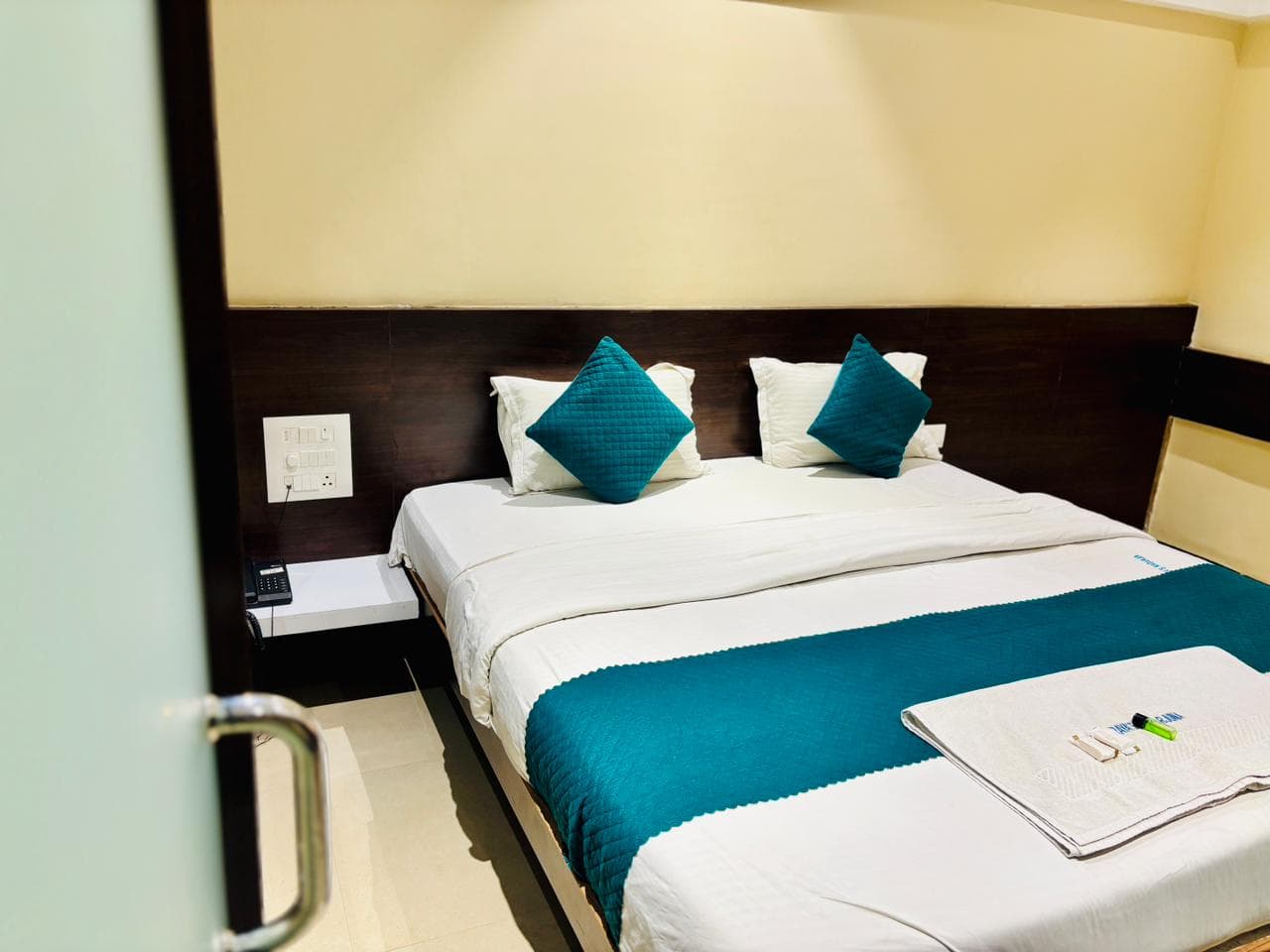 Suite Room A/C